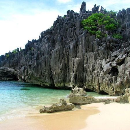 Reddoorz Near Colgante Bridge Naga City Екстер'єр фото