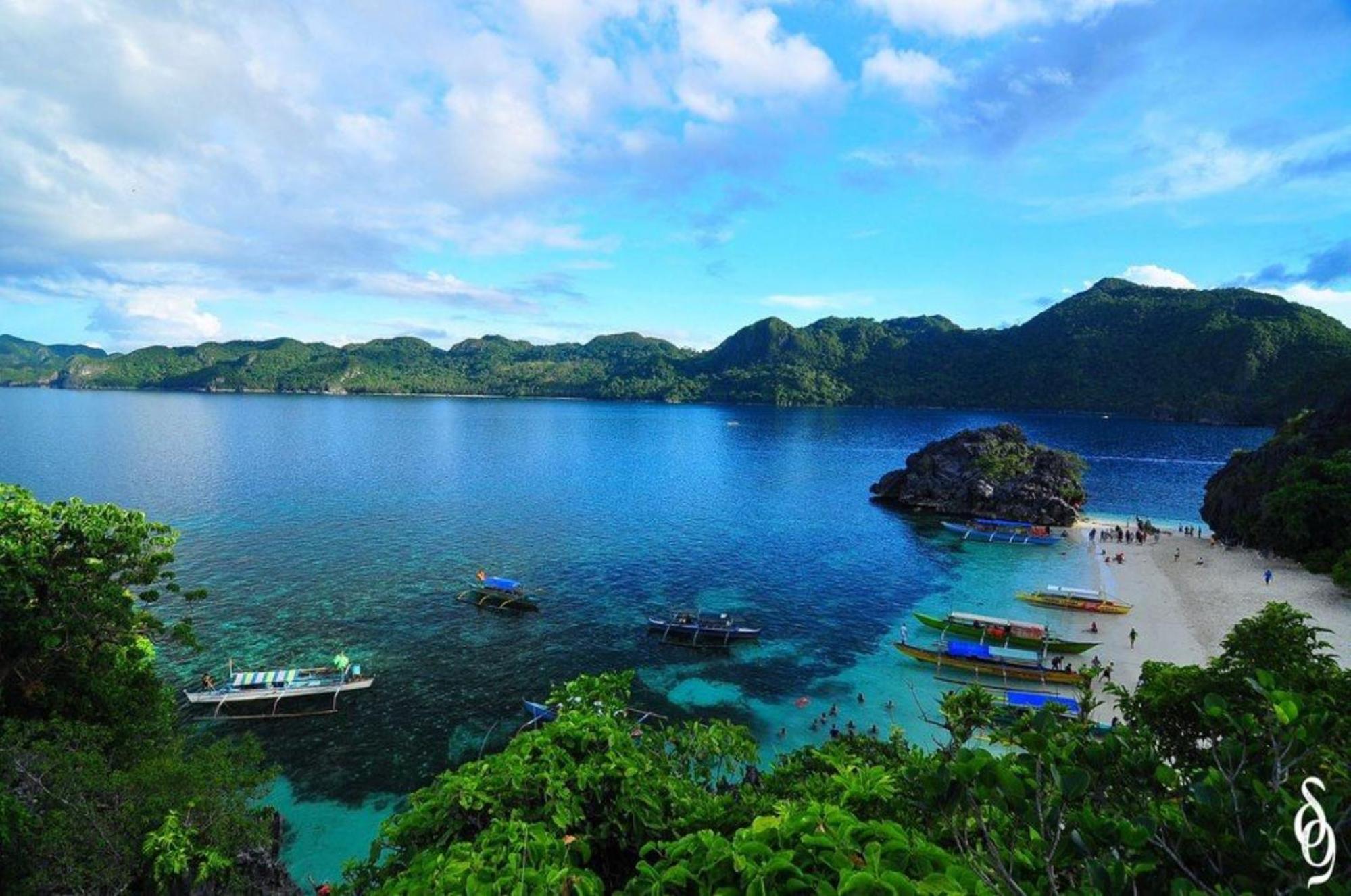 Reddoorz Near Colgante Bridge Naga City Екстер'єр фото